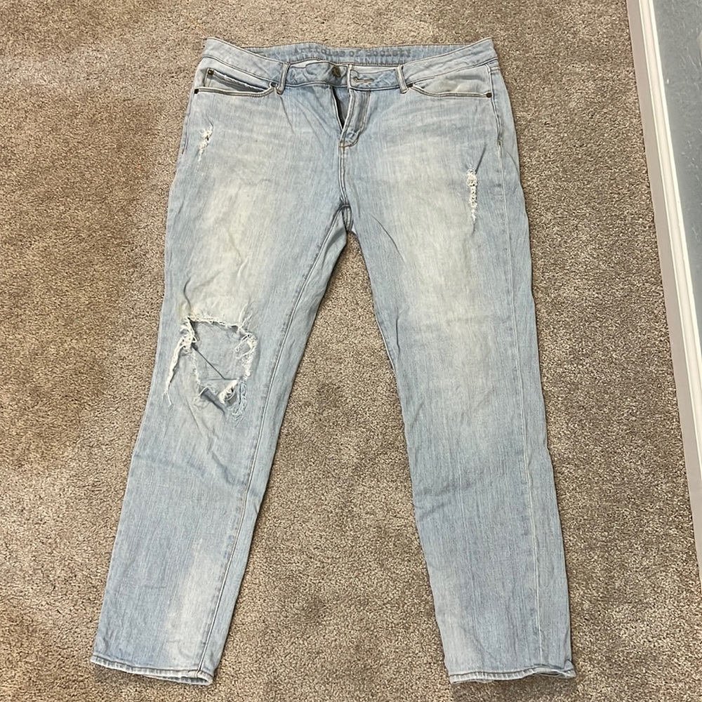 Articles of Society High Rise Light Wash Distressed Cropped Boyfriend Jeans